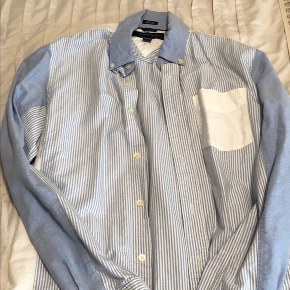 Tommy Hilfiger button up